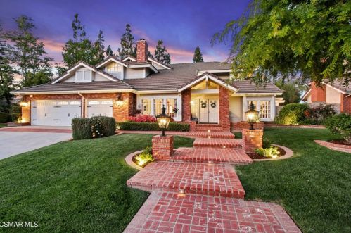 725 Bluegrass St, Simi Valley, CA 93065-5462