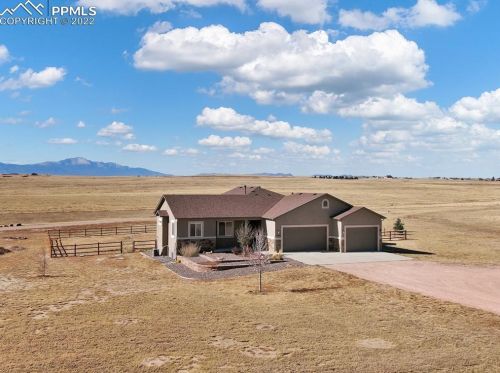 1920 Terri Lee Dr, Amo, CO 80831-7579