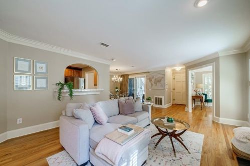 101 Bainbridge Dr, Atlanta GA  30327-4269 exterior