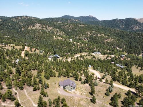 395 Cougar Dr, Boulder CO  80302-9521 exterior