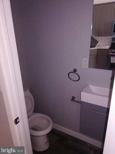 2036 Darien St, Philadelphia, PA 19122-1306