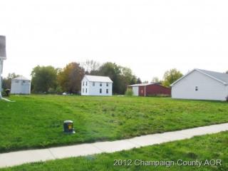 209 Campbell St, Tolono, IL 61880-9560