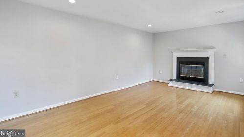 510 Crosswinds Dr, Charles Town WV  25414-3942 exterior