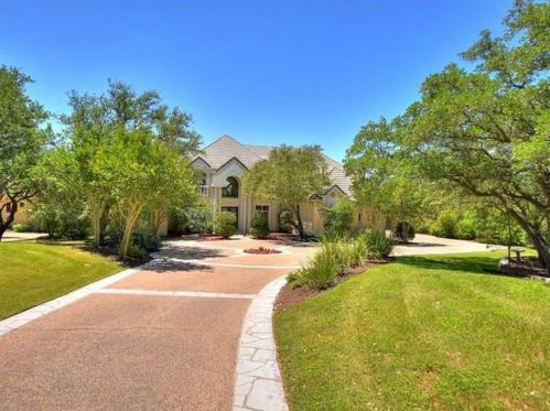 8513 Chalk Knoll Dr, Austin TX  78735-1711 exterior