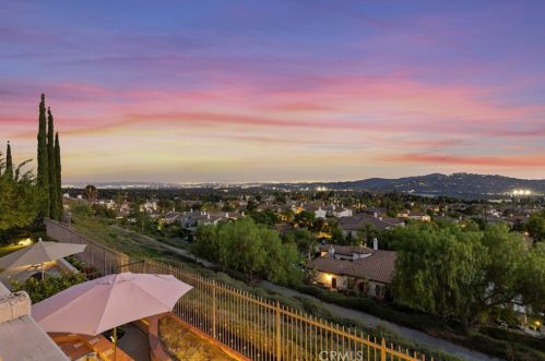 3873 Lilac Canyon Ln, Altadena, CA 91001-3870