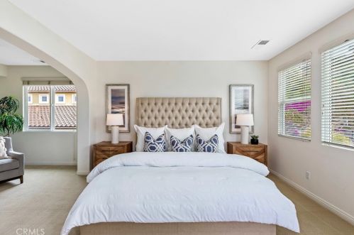 16849 Ridge Cliff Dr, Riverside CA  92503-0251 exterior