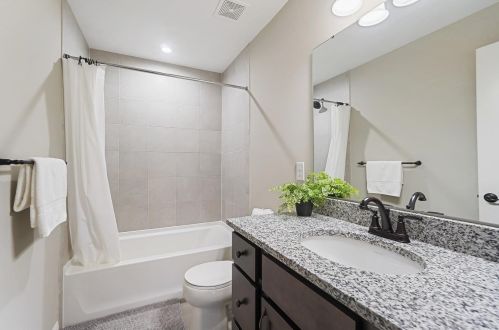 190 Winding Creek Dr, Springboro OH  45066-8200 exterior