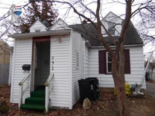 2912 Garfield Dr, Rockford, IL 61101-3515