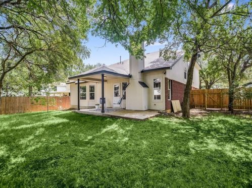 4404 Columbine Dr, Austin TX 78727-2608 exterior