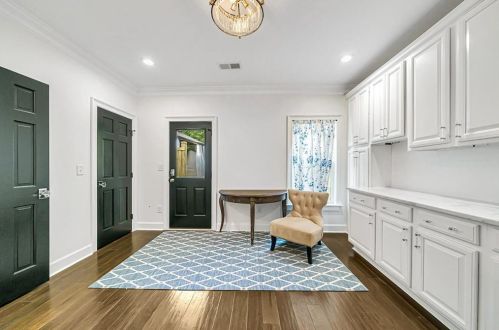 5380 High Point Mnr, Atlanta GA  30342-2000 exterior