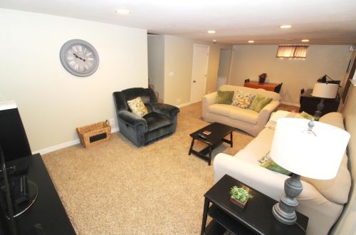 758 Idaho Ave, Saint Paul MN  55106-1049 exterior