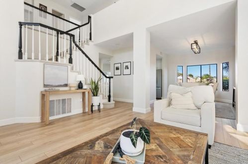 1938 White Birch Dr, Vista CA  92081-7316 exterior