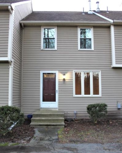 95 Sanwood Dr, Burrillville, RI 02830-1340