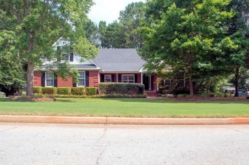 55 Rose Walk Dr, Porterdale, GA 30016-7712