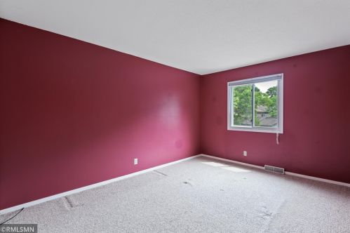 4828 Grenwich Way, Saint Paul MN  55128-2039 exterior