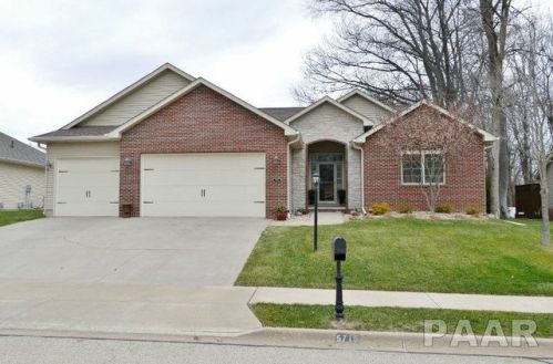 5715 Charleston Ct, Peoria, IL 61607-1091