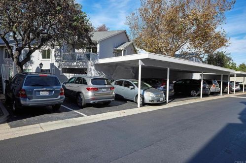 132 Mangano Cir, Encinitas CA  92024-2737 exterior