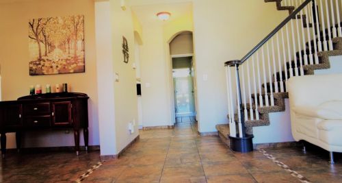 9512 Misty River Way, Elk Grove, CA 95624-4093