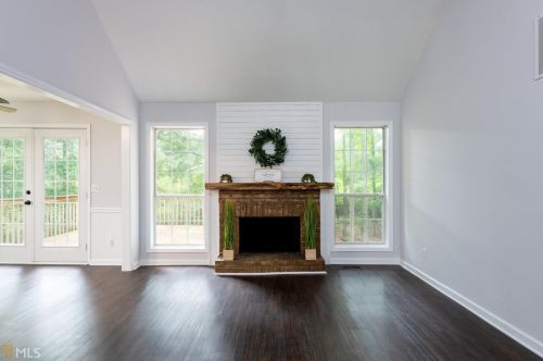 227 Garden Walk Way, Loganville, GA 30052-4916