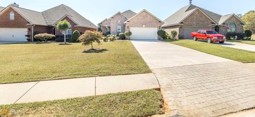 504 Eagle Springs Dr, Lithonia, GA 31028-8603