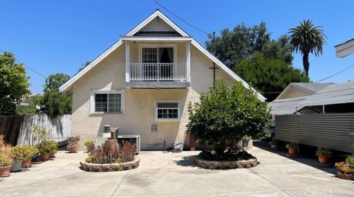 548 Oak St, Glendale CA 91204-1136 exterior