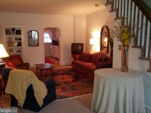 823 Paul St, Gloucester, NJ 08030-1531