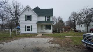 320 Maple St, Hoopeston, IL 60942-1748