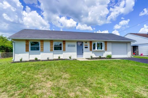 4005 New York Dr, Enon, OH 45323-1458