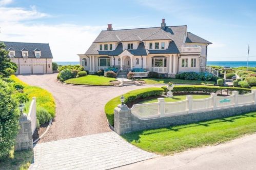 8 Manatuck Ave, Westerly, RI 02891-5260