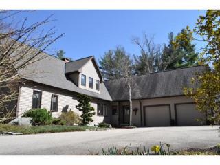 42 Pepperell Rd, Hollis, NH 03049-6429