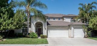 45 Chennault Ave, Clovis, CA 93611-7213