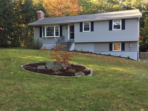 12 Sparhawk Dr, Londonderry, NH 03053-4017