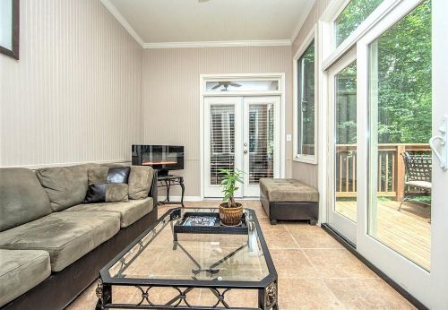 205 Fieldsborn Ct, Atlanta GA  30328-1039 exterior