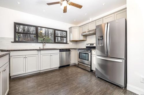 147 Whitewood Rd, Waterbury, CT 06708-1545