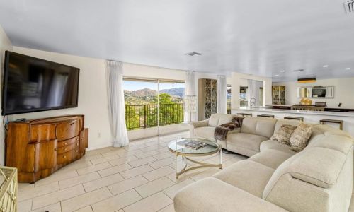 1581 Shadow Knolls Dr, El Cajon, CA 92020-8457