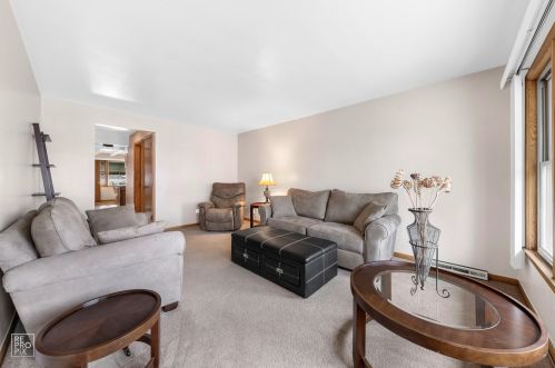 5924 Monitor Ave, Chicago, IL 60638-3618
