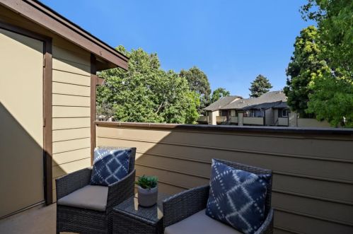 732 Sterling Dr, San Leandro CA 94578-4172 exterior