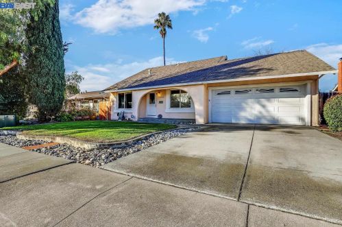 1364 Arlington Rd, Livermore, CA 94551-1542