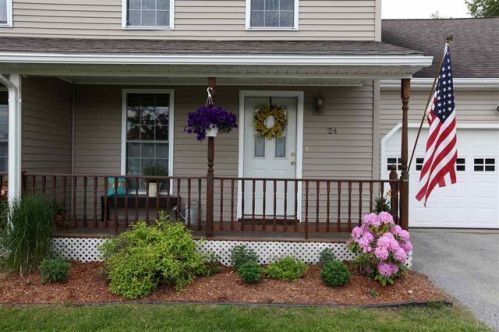 30 Fecteau Cir, Barre, VT 05641-8339