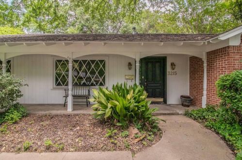 3215 Spanish Oak Dr, Fort Worth TX  76109-2056 exterior