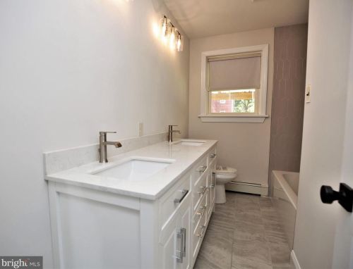 24 Hillside Rd, Princeton NJ  08540-3436 exterior