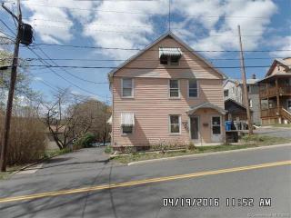 304 Queen St, Bristol, CT 06010-8829