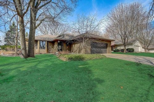 19240 Xavier St, Otsego, MN 55330-2844