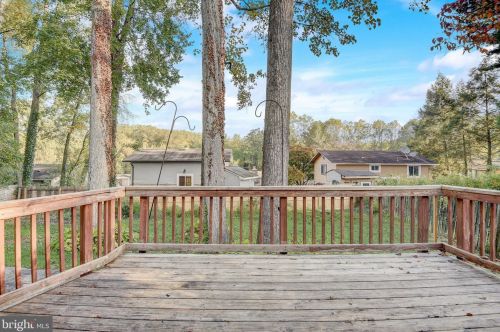 1606 Northcrest Dr, Silver Spring MD 20904-1456 exterior