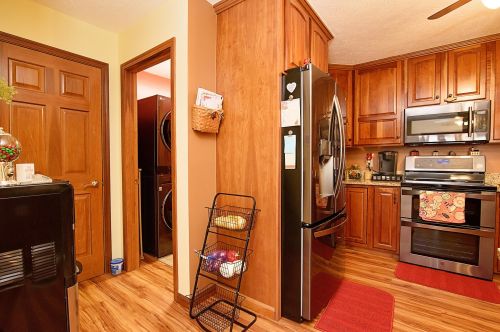 5541 Meissen Dr, Springfield OH  45502-8878 exterior