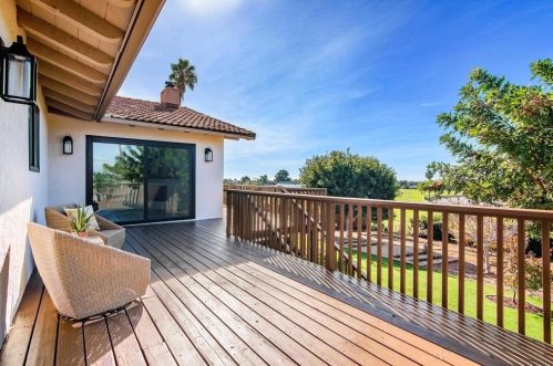 2063 Grandview St, Oceanside CA  92054-5618 exterior
