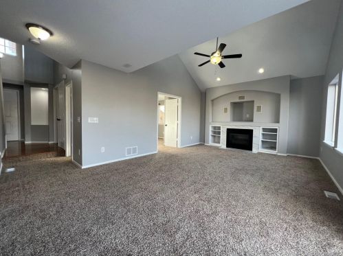 19083 Chenango Cir, Aurora CO 80015-4946 exterior