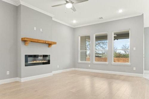 1524 Langston St, Fort Worth TX  76105-2723 exterior