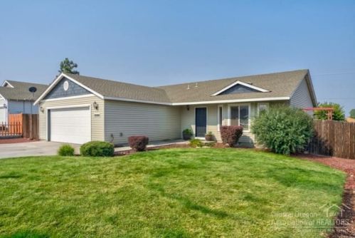 2847 9th Pl, Eagle Crest, OR 97756-1196