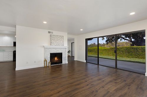 4716 Amberwood Ct, Carlsbad, CA 92008-3701